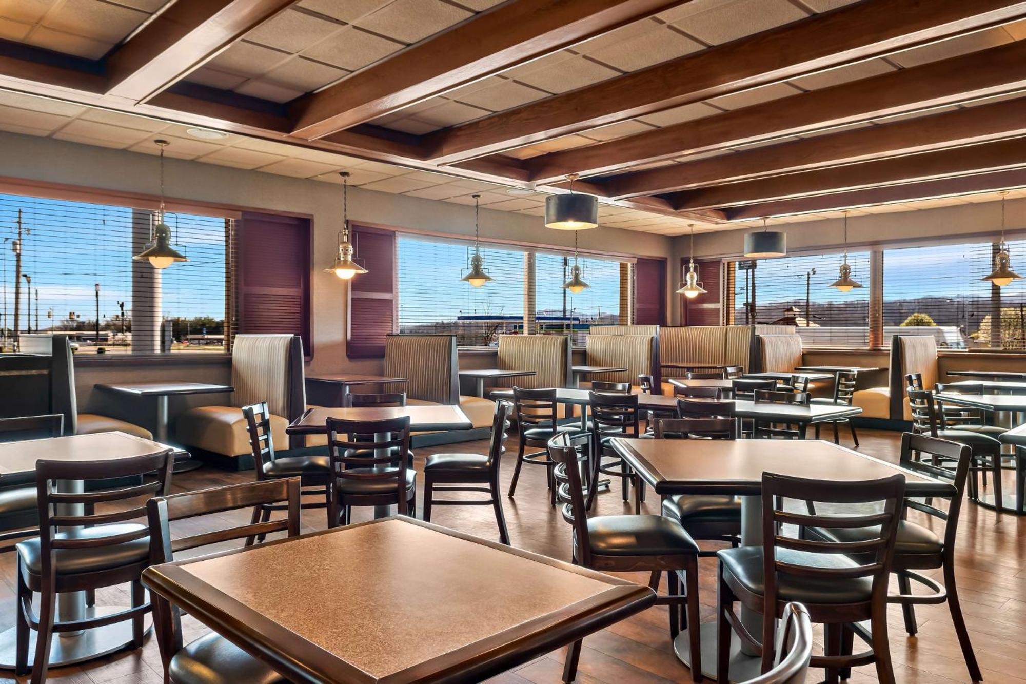 Best Western Newport Inn Exterior foto